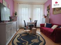 Prodej bytu 3+1, Karlovy Vary, Chebská, 70 m2