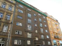 Prodej bytu 3+1, Karlovy Vary, Varšavská, 84 m2