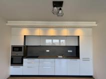 Pronájem bytu 2+kk, Pardubice - Zelené Předměstí, Pod Vinicí, 63 m2
