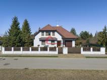 Prodej rodinného domu, Pohořelice, Luční, 244 m2