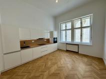 Pronájem bytu 3+1, Praha - Nové Město, Revoluční, 125 m2
