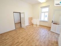 Pronájem kanceláře, Ledeč nad Sázavou, Husovo náměstí, 47 m2