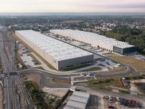 Pronájem skladu, Pardubice, 8000 m2