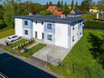 Prodej rodinného domu, Ohrobec, V zahrádkách, 226 m2