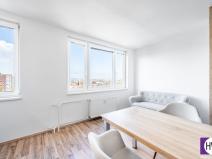 Prodej bytu 1+kk, Praha - Záběhlice, Topolová, 31 m2