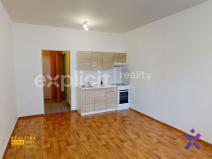 Prodej bytu 1+kk, Zlín, Větrná, 28 m2