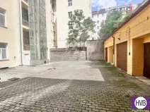 Prodej garážového stání, Praha - Žižkov, Bořivojova, 60 m2
