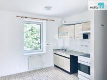 Pronájem bytu 2+kk, Praha - Hrdlořezy, Českobrodská, 75 m2