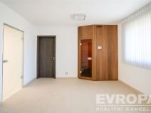 Prodej rodinného domu, Zichovec, 384 m2