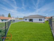 Prodej rodinného domu, Krakovany - Božec, 140 m2
