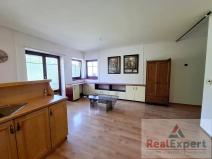 Pronájem bytu 1+kk, Jesenice, Za Rybníkem, 37 m2
