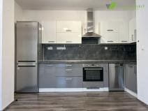 Pronájem bytu 2+kk, Bzenec, náměstí Svobody, 67 m2