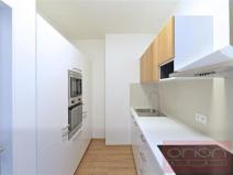Pronájem bytu 2+kk, Praha - Vinohrady, Lucemburská, 50 m2