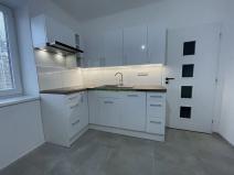 Prodej bytu 2+kk, Frenštát pod Radhoštěm, nám. Míru, 47 m2