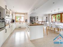 Prodej rodinného domu, Chrášťany, Ke Kapličce, 250 m2