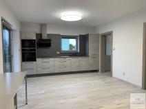 Pronájem rodinného domu, Karlovy Vary, M. Rovenské, 68 m2