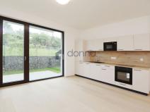 Pronájem bytu 1+kk, Praha, V třešňovce, 40 m2