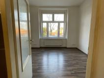 Pronájem bytu 1+kk, Praha, Freyova, 28 m2