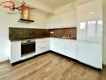 Pronájem bytu 2+kk, Praha, U Pergamenky, 60 m2