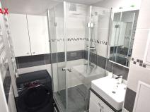 Prodej bytu 3+1, Ostrov, Lidická, 84 m2