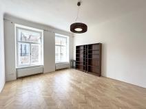 Prodej bytu 2+1, Praha - Karlín, Prvního pluku, 75 m2