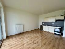 Pronájem bytu 2+kk, Kladno, Bohumila Landy, 43 m2