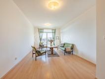 Prodej bytu 2+kk, Kamenice - Ládví, Benešovská, 54 m2