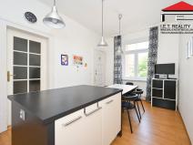 Prodej bytu 4+1, Brno, Čápkova, 109 m2