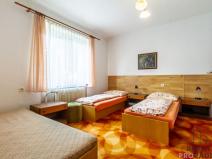 Pronájem ubytování, Praha - Dolní Chabry, 305 m2