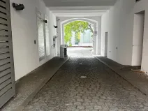 Pronájem garážového stání, Praha - Vinohrady, Korunní, 10 m2