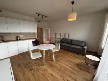 Pronájem bytu 1+kk, Praha - Modřany, Komořanská, 35 m2