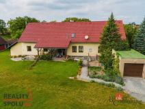 Prodej zemědělského objektu, Opočno - Dobříkovec, 10000 m2
