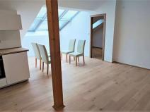 Pronájem bytu 3+kk, Třebíč, Martinské nám., 79 m2