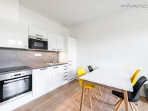 Pronájem bytu 3+kk, Praha - Karlín, Sokolovská, 70 m2