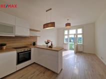 Pronájem bytu 2+kk, Praha - Smíchov, Strakonická, 59 m2