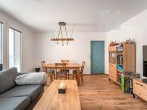 Prodej bytu 3+1, Brno, Mutěnická, 71 m2