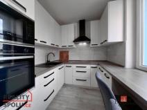 Pronájem bytu 2+1, Ostrava - Poruba, Španielova, 53 m2