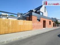 Pronájem bytu 1+kk, Praha - Břevnov, Bělohorská, 30 m2