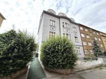 Pronájem bytu 1+kk, Praha - Žižkov, Jeseniova, 42 m2
