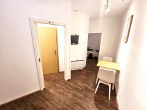 Prodej bytu 2+kk, Praha, Na hutích, 23 m2