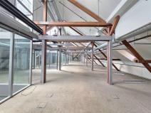 Pronájem kanceláře, Praha - Holešovice, U průhonu, 2124 m2