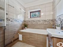 Prodej bytu 2+1, Chvaletice, Československé armády, 48 m2