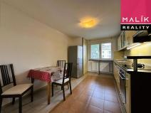 Prodej bytu 2+1, Ostrov, Šafaříkova, 55 m2