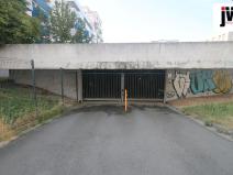 Pronájem garážového stání, Plzeň, Poděbradova, 11 m2