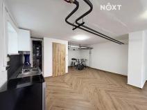 Prodej komerční nemovitosti, Praha - Hloubětín, Sadská, 35 m2