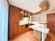 Pronájem bytu 2+kk, Praha, Petrovická, 42 m2