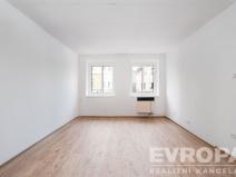 Prodej bytu 1+kk, Hostinné, Hostivínská, 23 m2