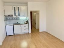 Pronájem bytu 1+kk, Praha - Michle, Bítovská, 26 m2