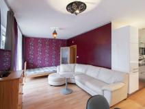 Pronájem bytu 1+kk, Praha - Pitkovice, Penízovková, 40 m2