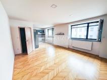 Pronájem bytu 3+kk, Šaratice, Náves, 64 m2
